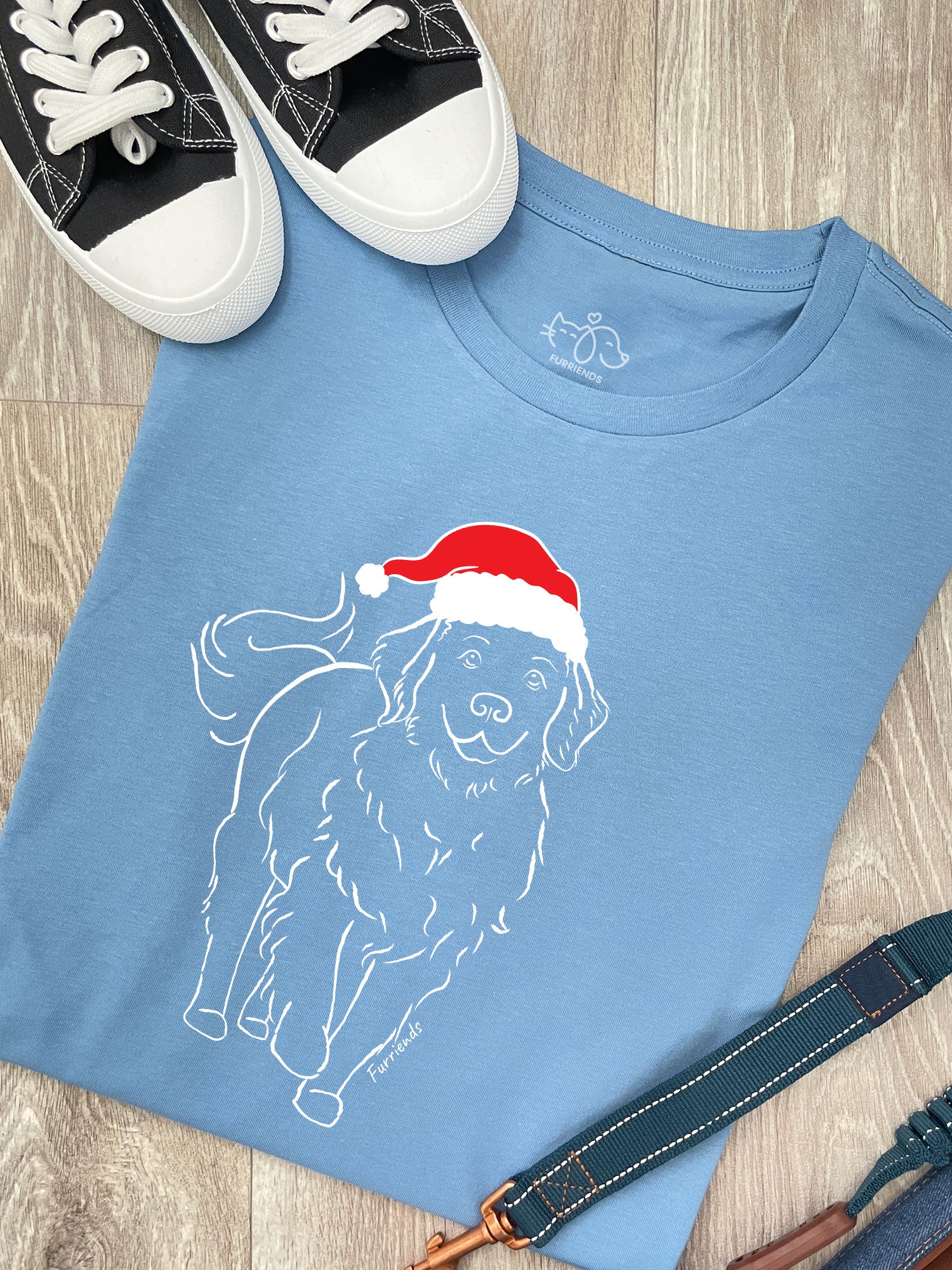 Golden Retriever Christmas Edition Ava Women's Regular Fit Tee