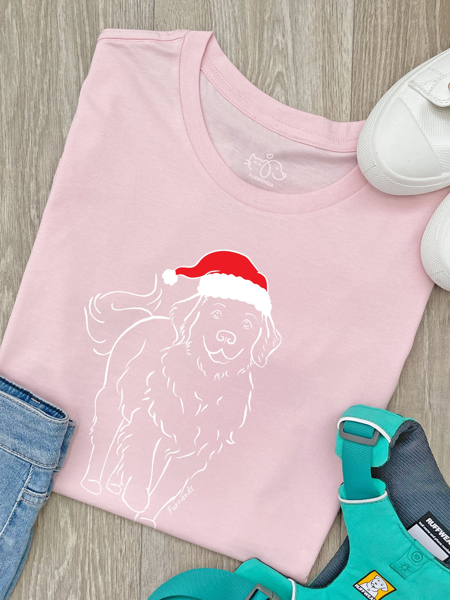 Golden Retriever Christmas Edition Ava Women's Regular Fit Tee