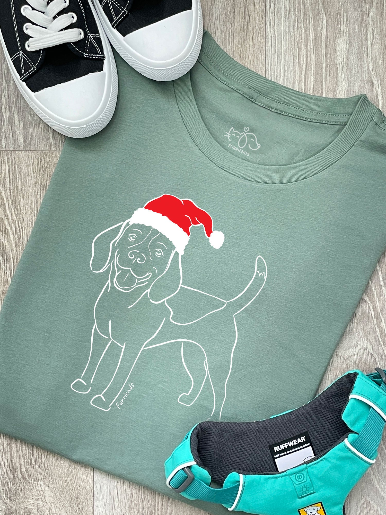 Beagle Christmas Edition Ava Women's Regular Fit Tee