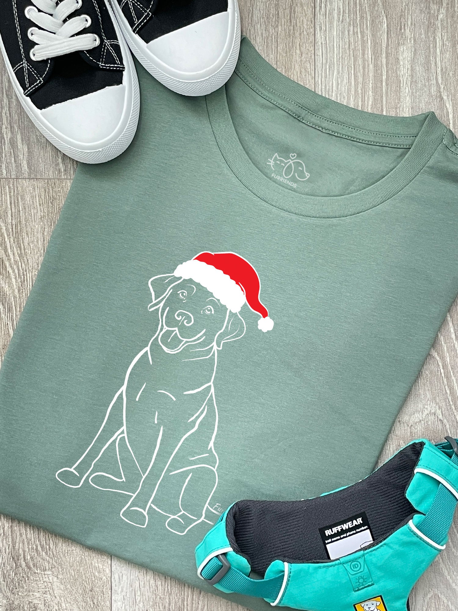 Labrador Christmas Edition Ava Women's Regular Fit Tee