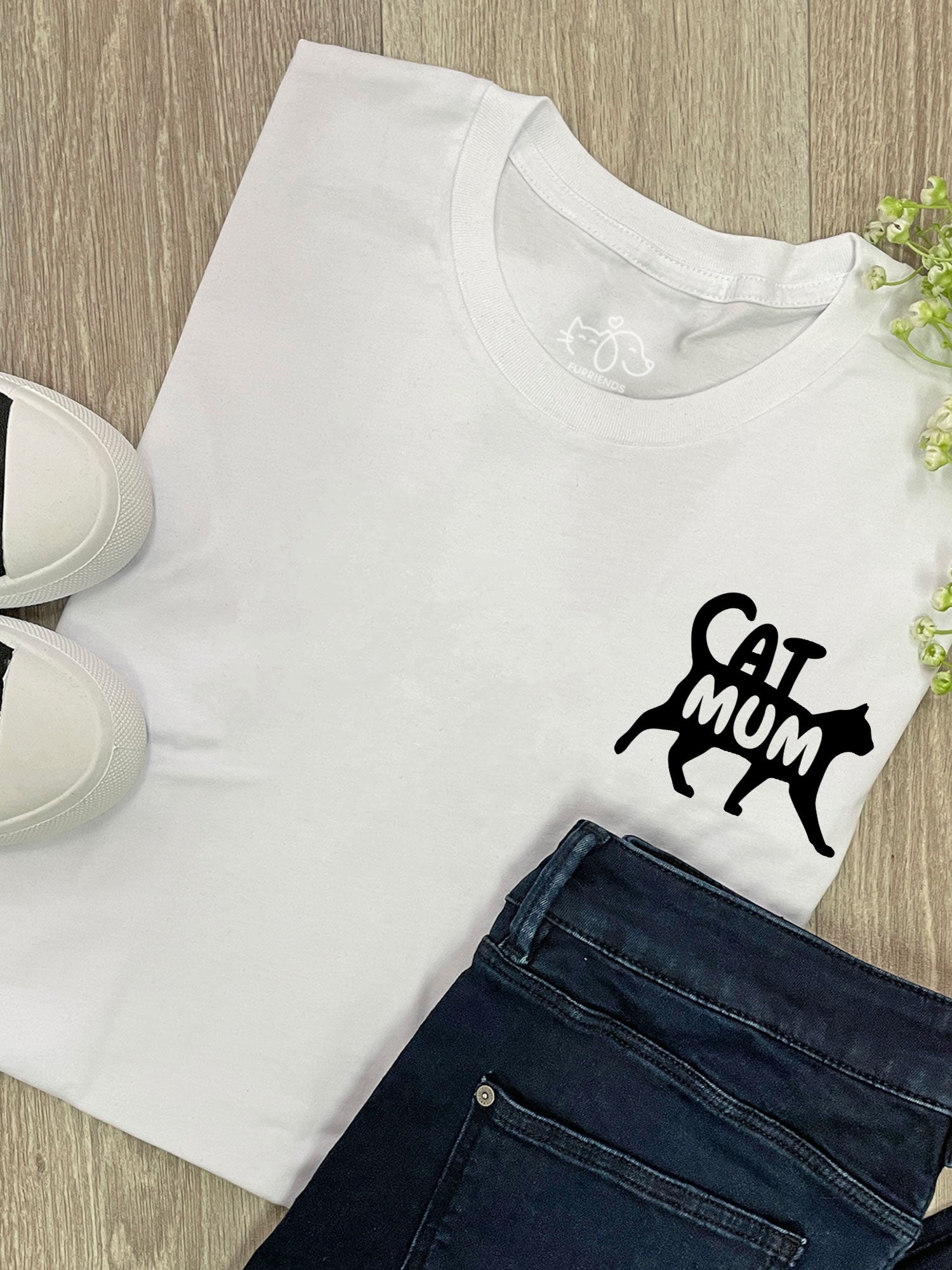 Cat Mum Silhouette Ava Women's Regular Fit Tee