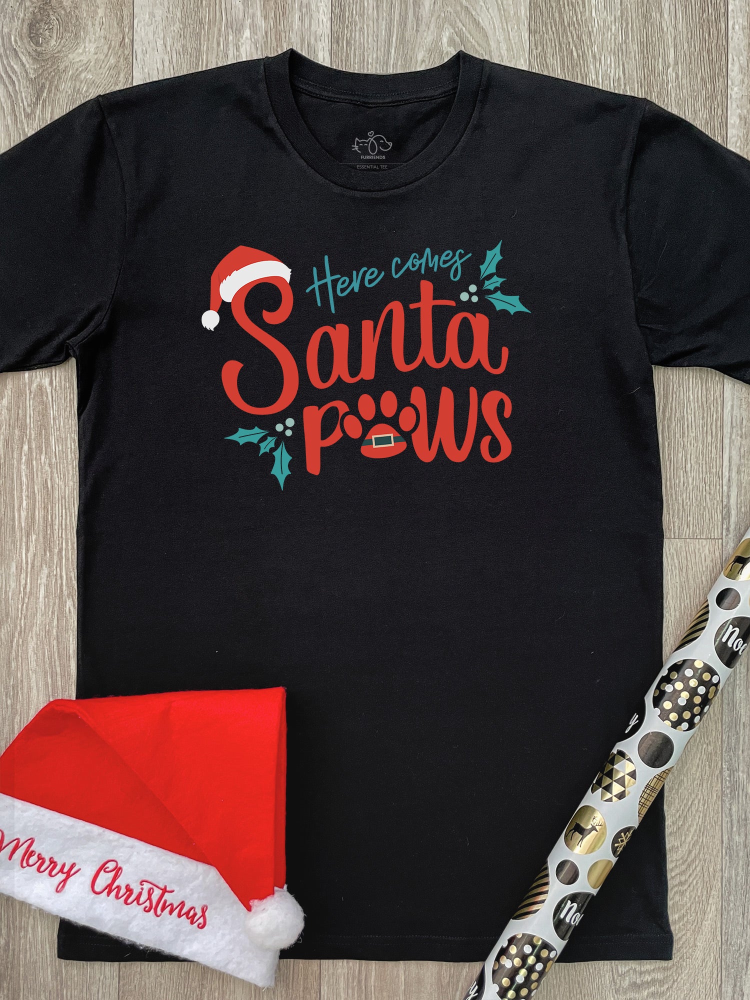 Here Comes Santa Paws Essential Unisex Tee