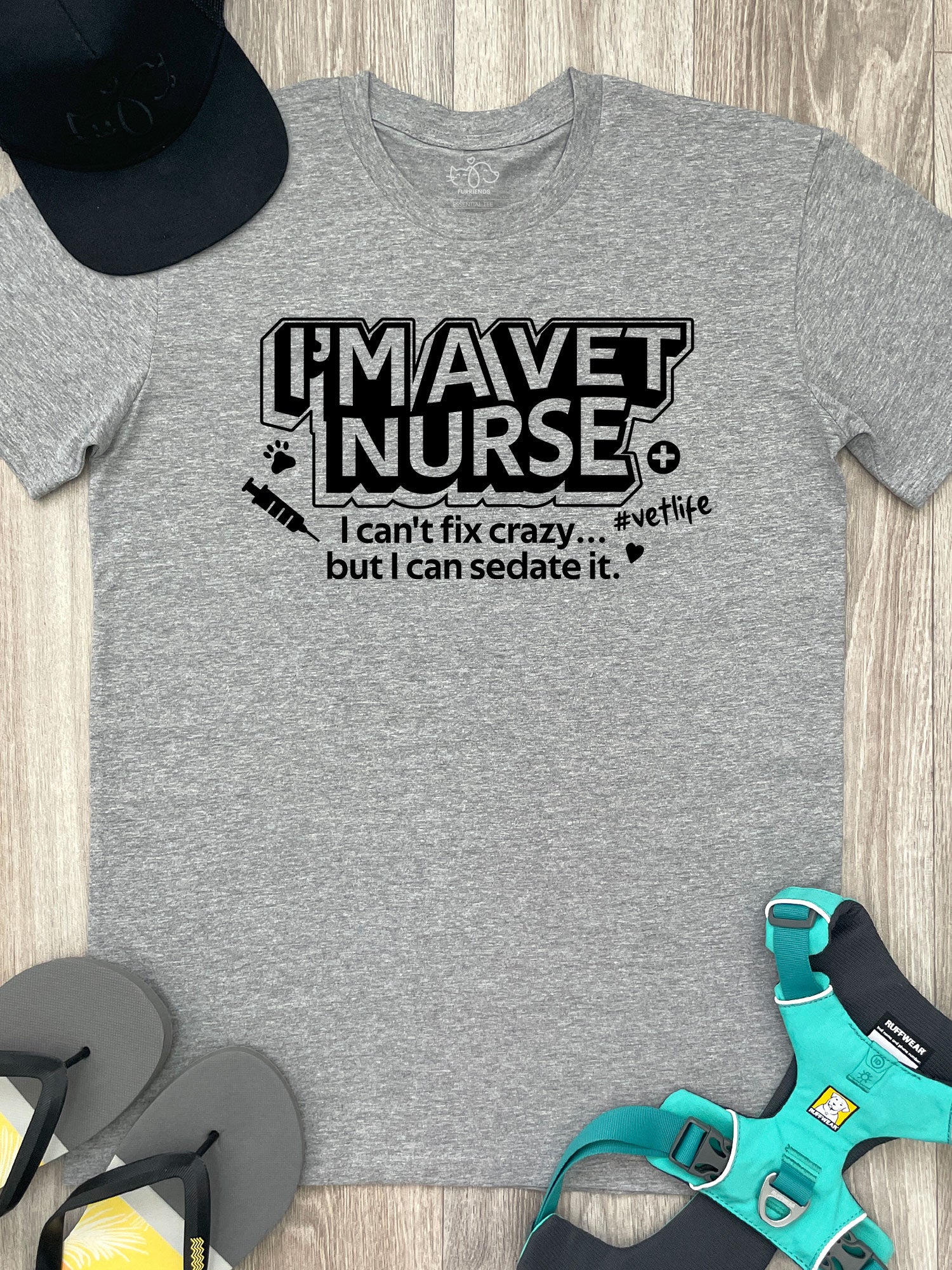 I'm A Vet Nurse Essential Unisex Tee