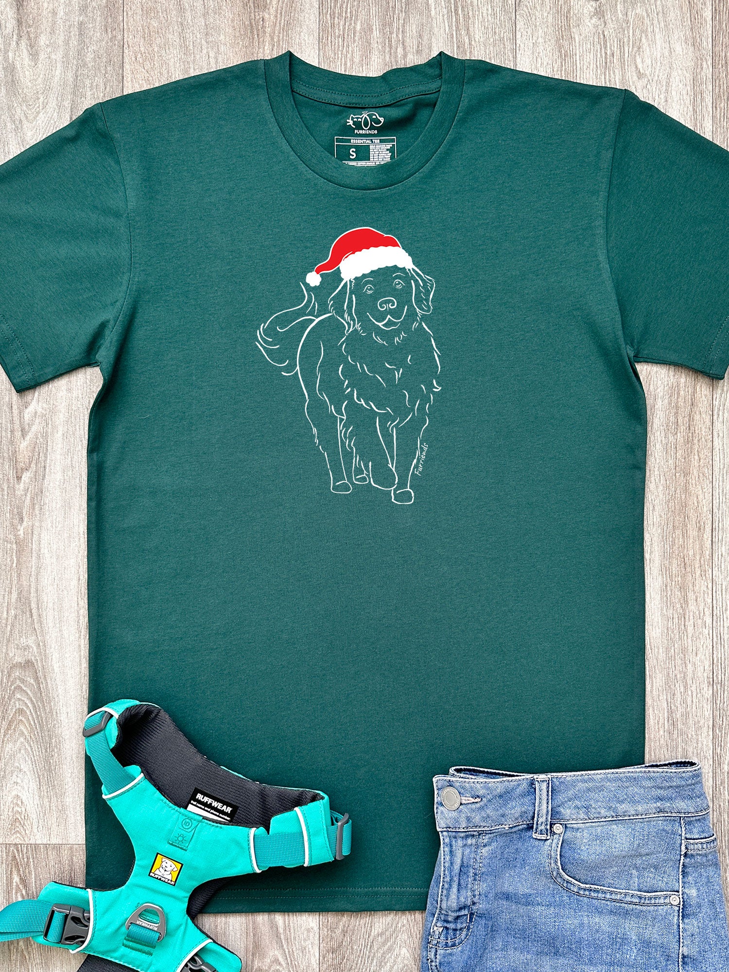 Golden Retriever Christmas Edition Essential Unisex Tee