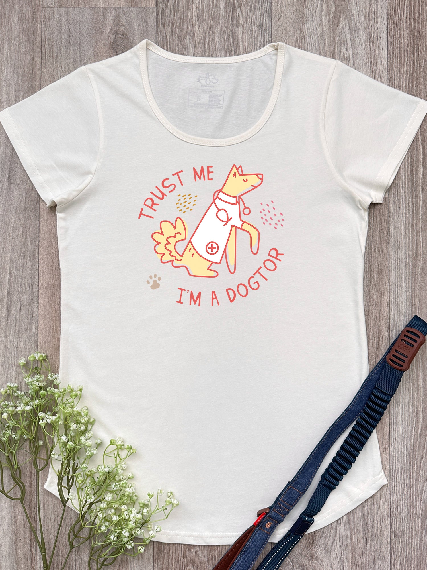 Trust Me I'm A Dogtor Remi Women's Tee