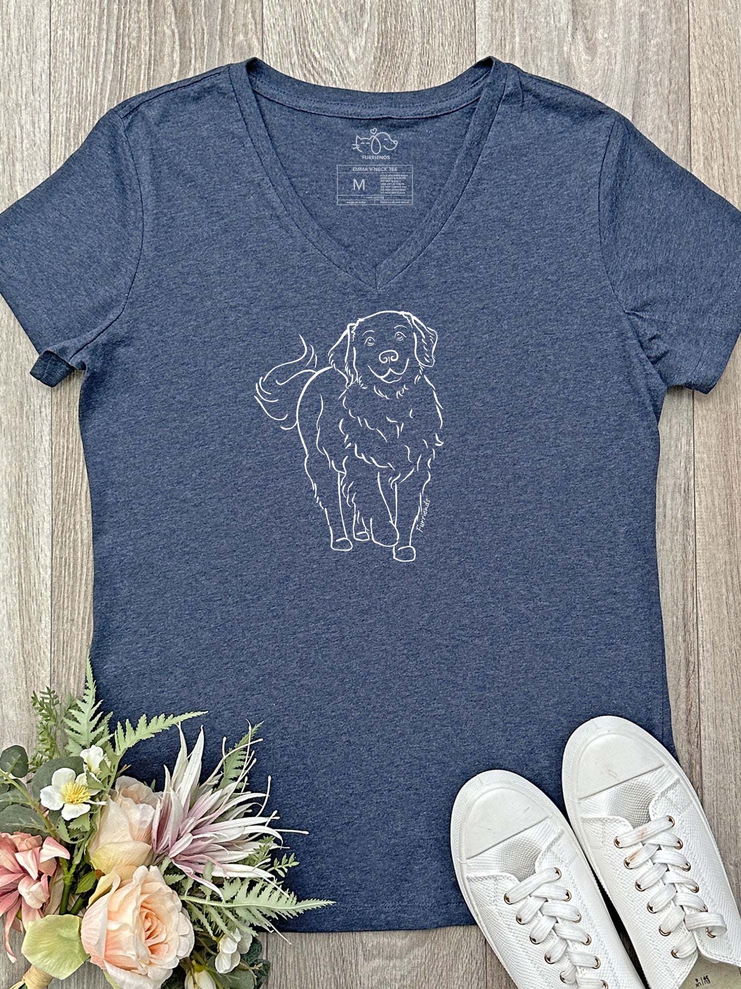 Golden Retriever Emma V-Neck Tee