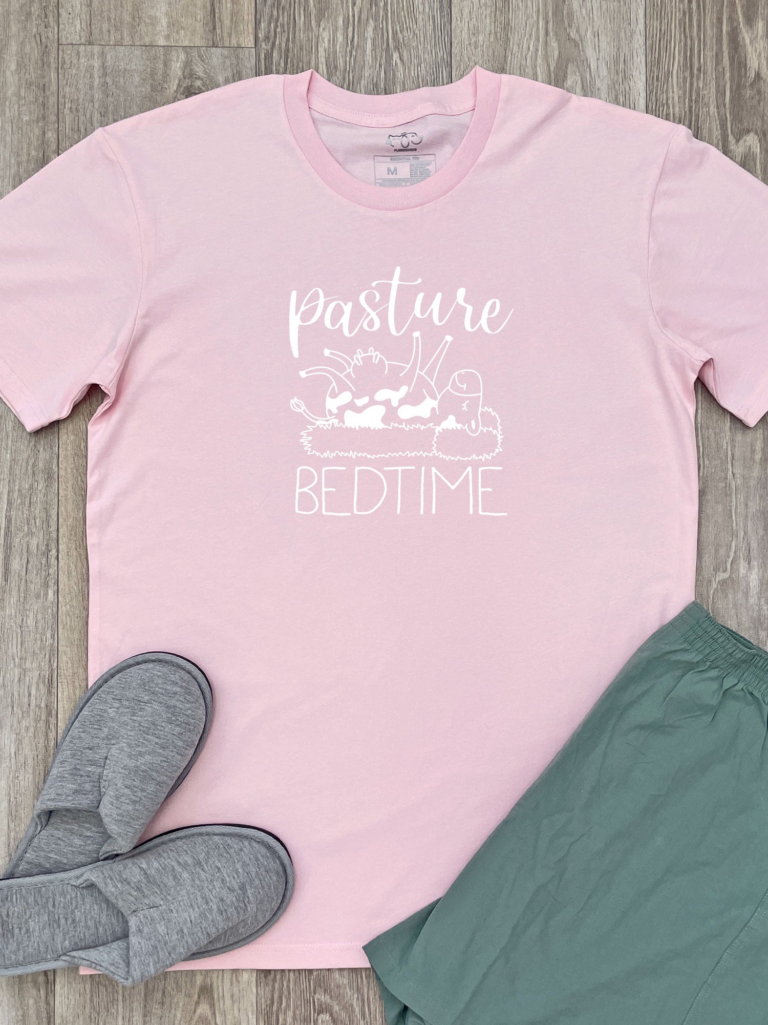 Pasture Bedtime Cow Essential Unisex Tee