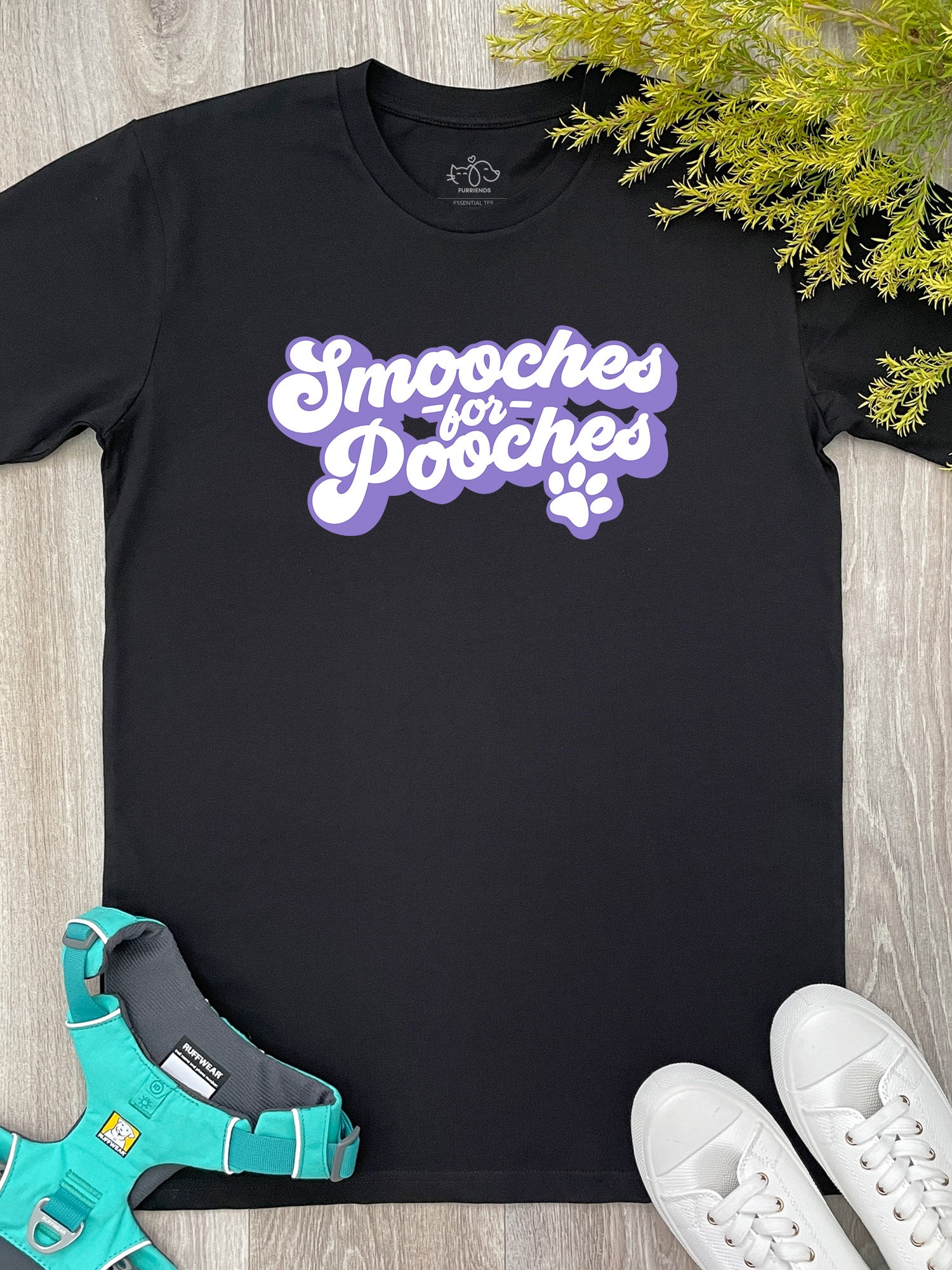 Smooches For Pooches Essential Unisex Tee