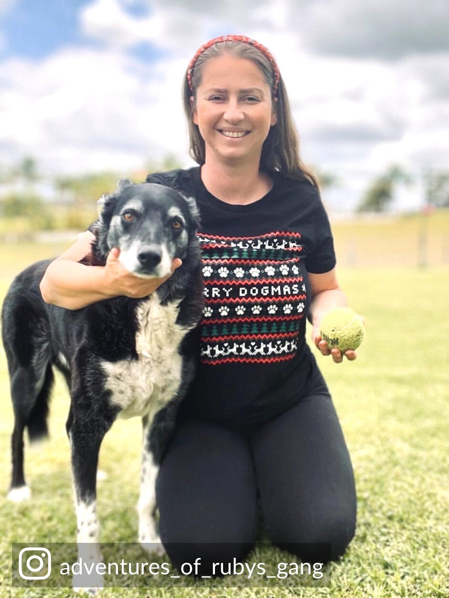 Merry Dogmas Ugly Sweater Ava Women's Regular Fit Tee